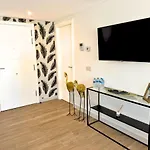 Alcazaba Lagoon&private Costa Del Sol Appartamento Estepona
