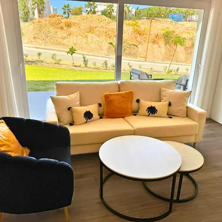 Alcazaba Lagoon & Private Costa Del Sol * إِستيبونا
