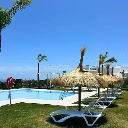 Alcazaba Lagoon & Private Costa Del Sol شقة